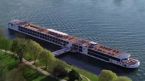 o naufragio do titanic 2.mp4