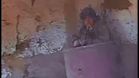 This soldier mistakes is unique!