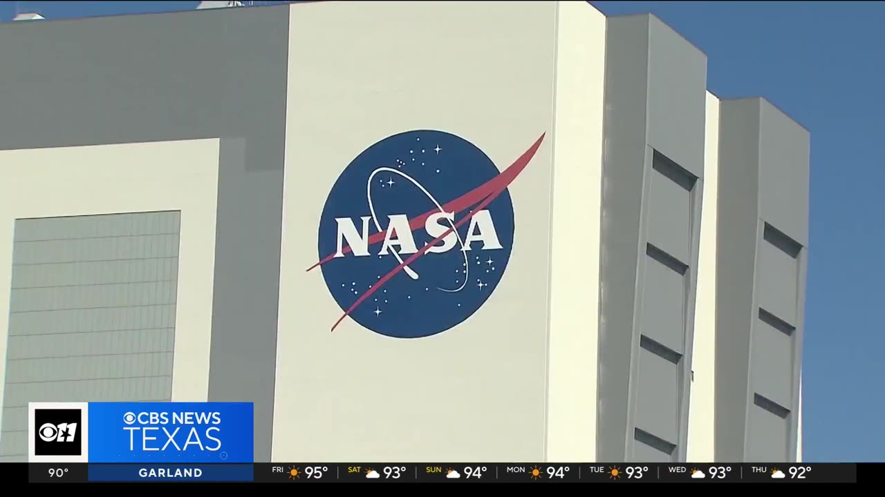 NASA blocks Chinese nationals from working on space programs