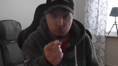 Magmys Micke. Obehgliga tjejer