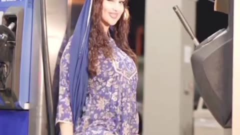 Dubai Girl
