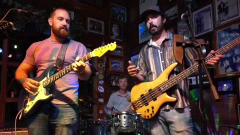 Blue Levee – “3 Little Birds” (Bob Marley Cover) Live at Hub Stacey’s | 7.25.25