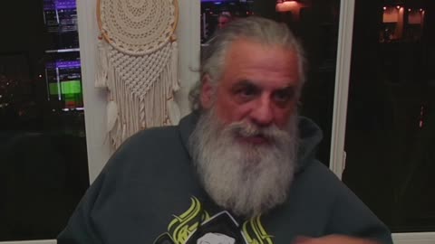 HAPPY NEW YEARS TRENDYS!