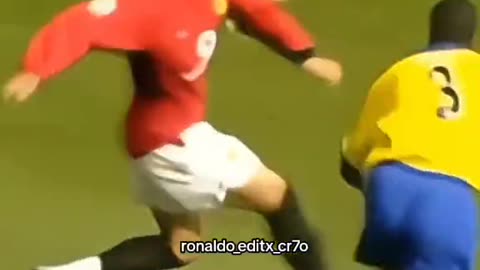 Enjoy football skills of Ronaldo