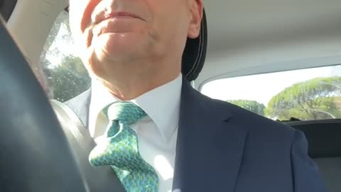 Alberto Bagnai Semina mattutina prima di entrare negli studi di SKYTG 22-11-2025