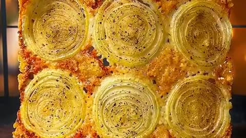 Making Cheese onion crisp for late night snacks
