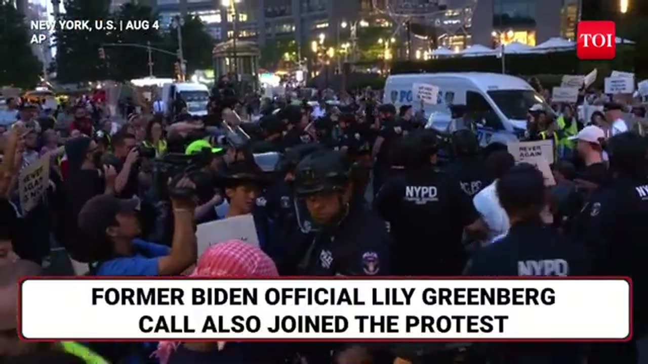 Shocking_Stir_In_New_York;_Massive_Revolt_By_Jews_Against__Gaza_Genocide_Funding’_At_Trump_Hotel