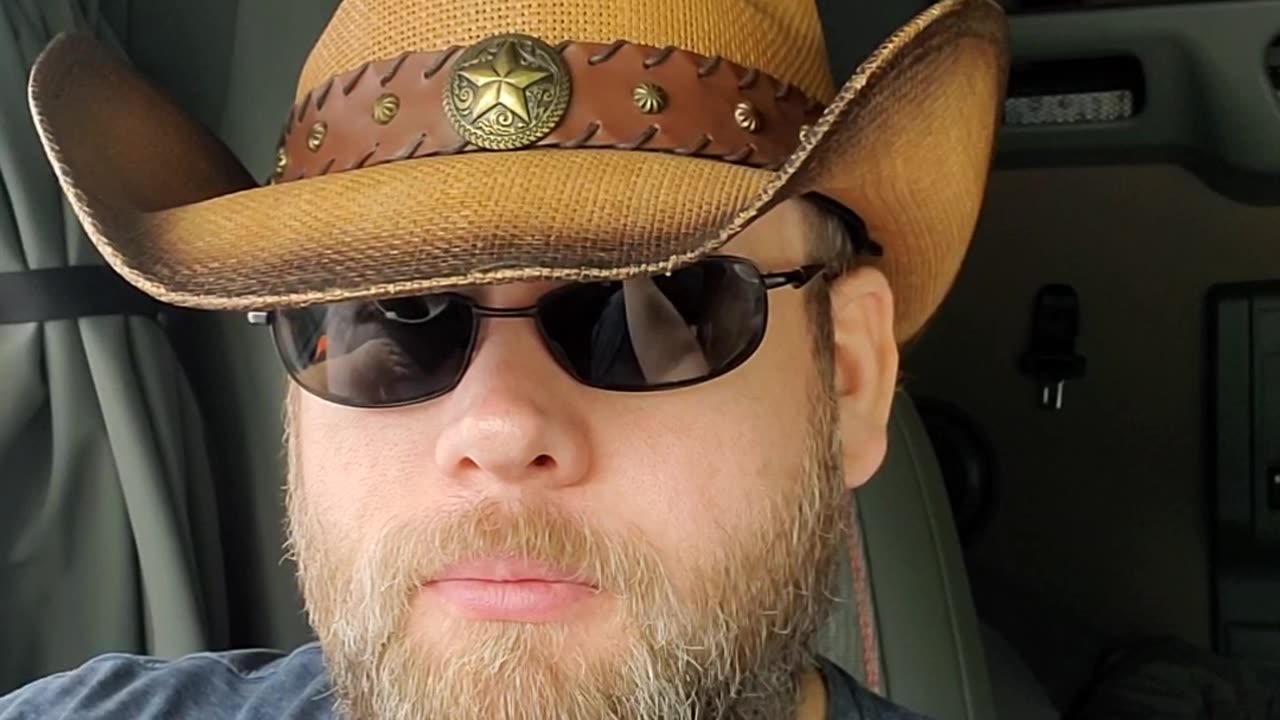 You’re Not Starving, You’re Detoxing from Junk | 1,200 Cals a Day in a Truck