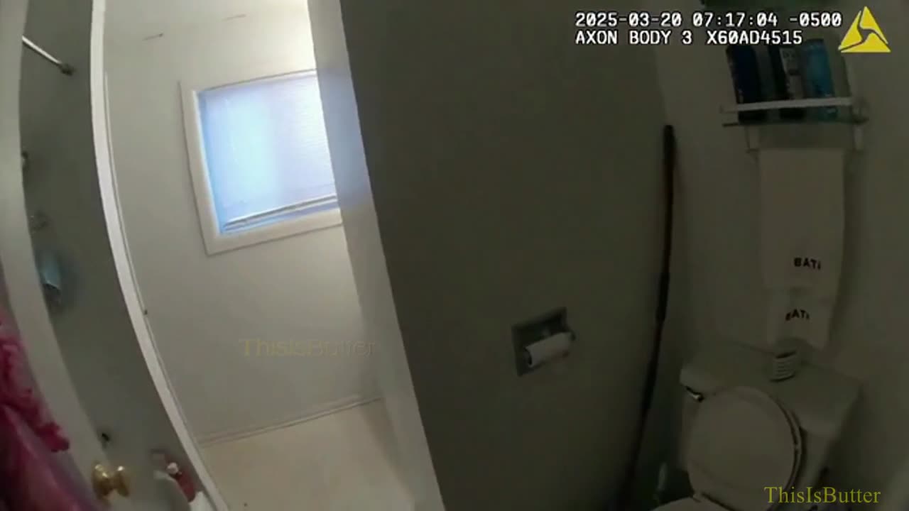 Chicago officer fatally shoots armed man who pointed a gun at officer in domestic violence call