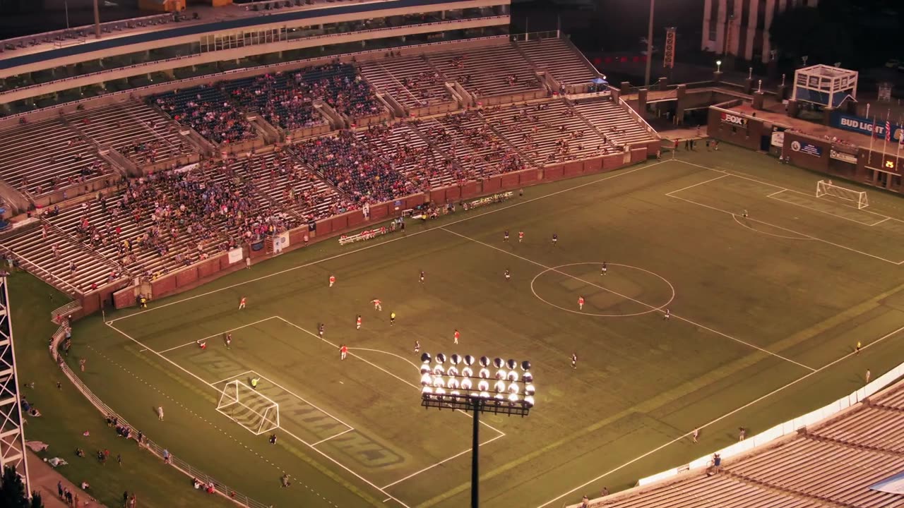 no campo de futebol #shorts.mp4