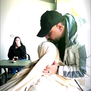 Headless Prank Shocks Girl