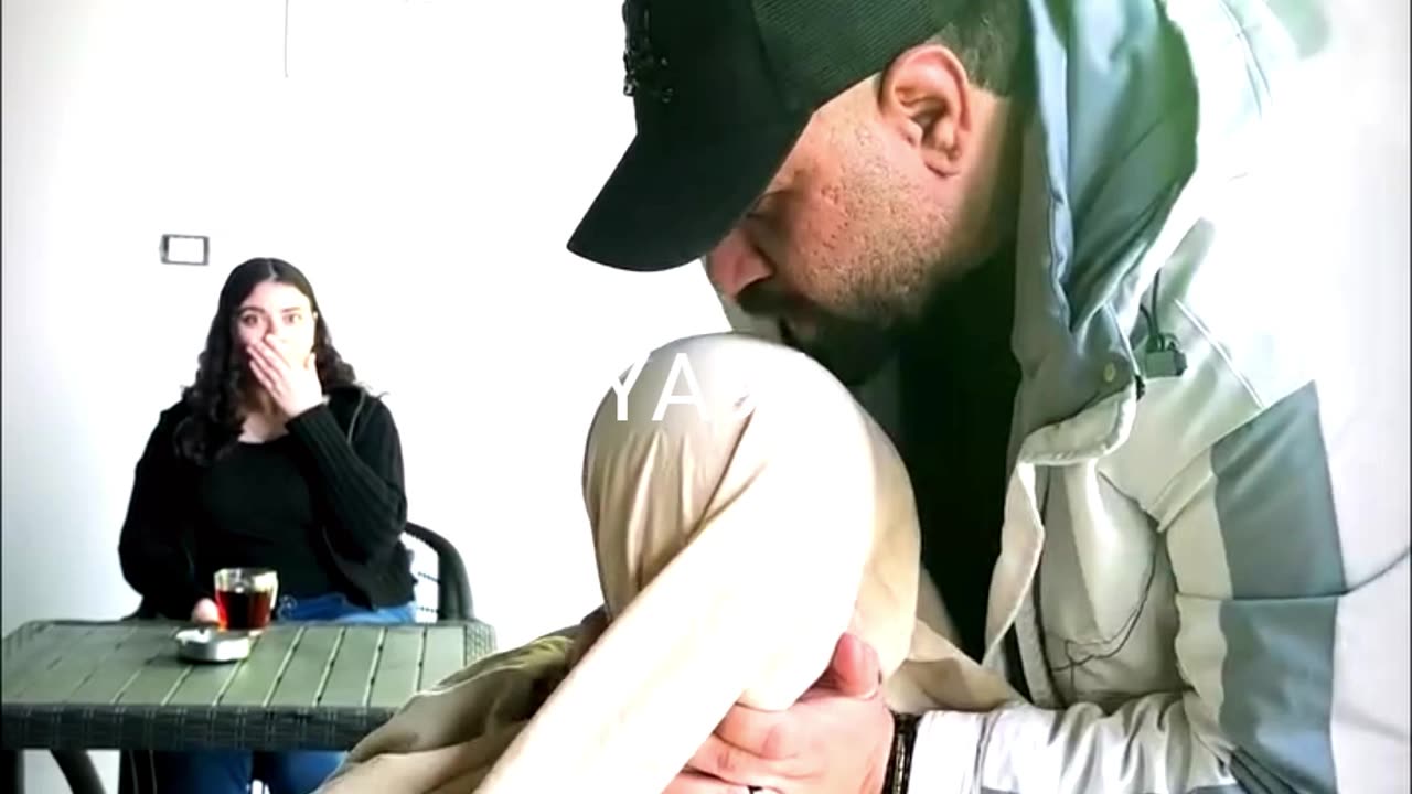 Headless Prank Shocks Girl