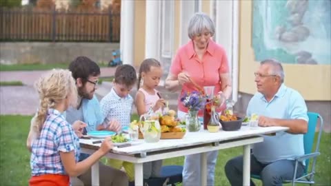 Messaggio al bestiame votante di Laken Rose