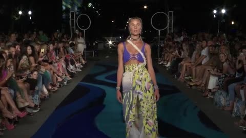 Maaji Takes Over the Streets! | Brickell City Centre – Miami Swim Week 💃🧡