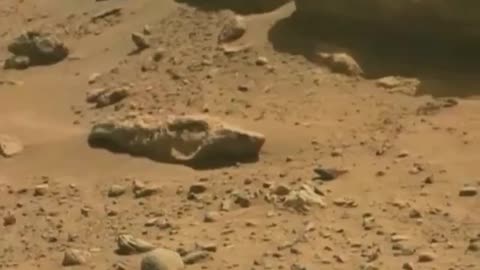 Mars!!! 128 million miles away