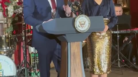 Phó Tổng thống JD Vance vừa kể một câu chuyện hài hước về Phòng Bầu dục...