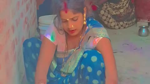 Saat Rang Mein Khel rahi hai
