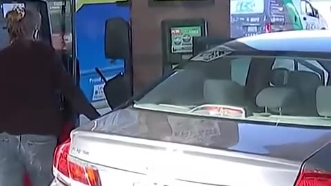 Memorial Day Weekend Sees The Lowest Gas Prices in Years