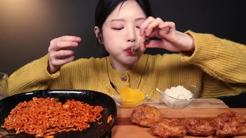 Crispy Honey Combo Chicken and Spicy Cheese Buldak Noodle Mukbang Asmr
