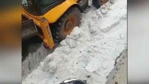 PAŘÍŽ zasáhlo silné krupobití /3.5.2025
