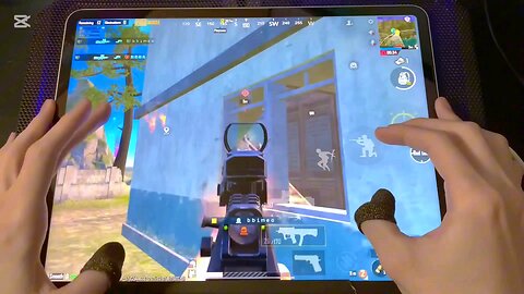 6 fingers game play iPad pro max m4 120