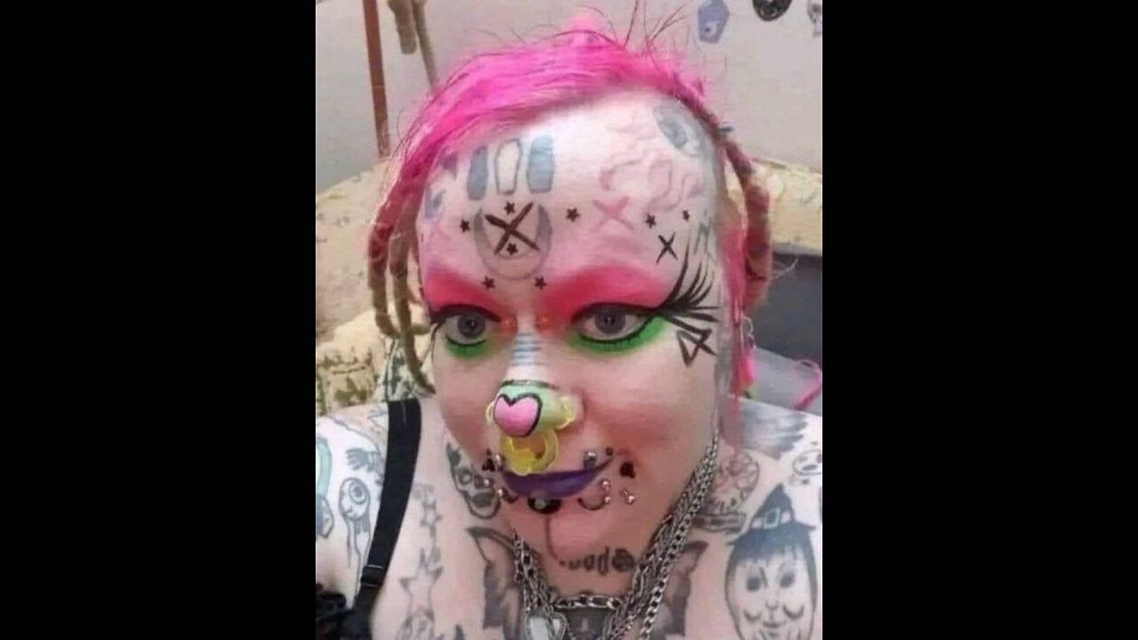 lolo the clown goes to the la riot