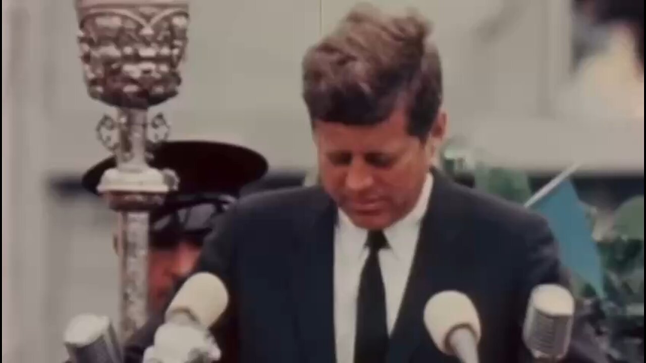 Sir I just wanted to thank you for being a shining light for us during this dark time. Feliz Navidad