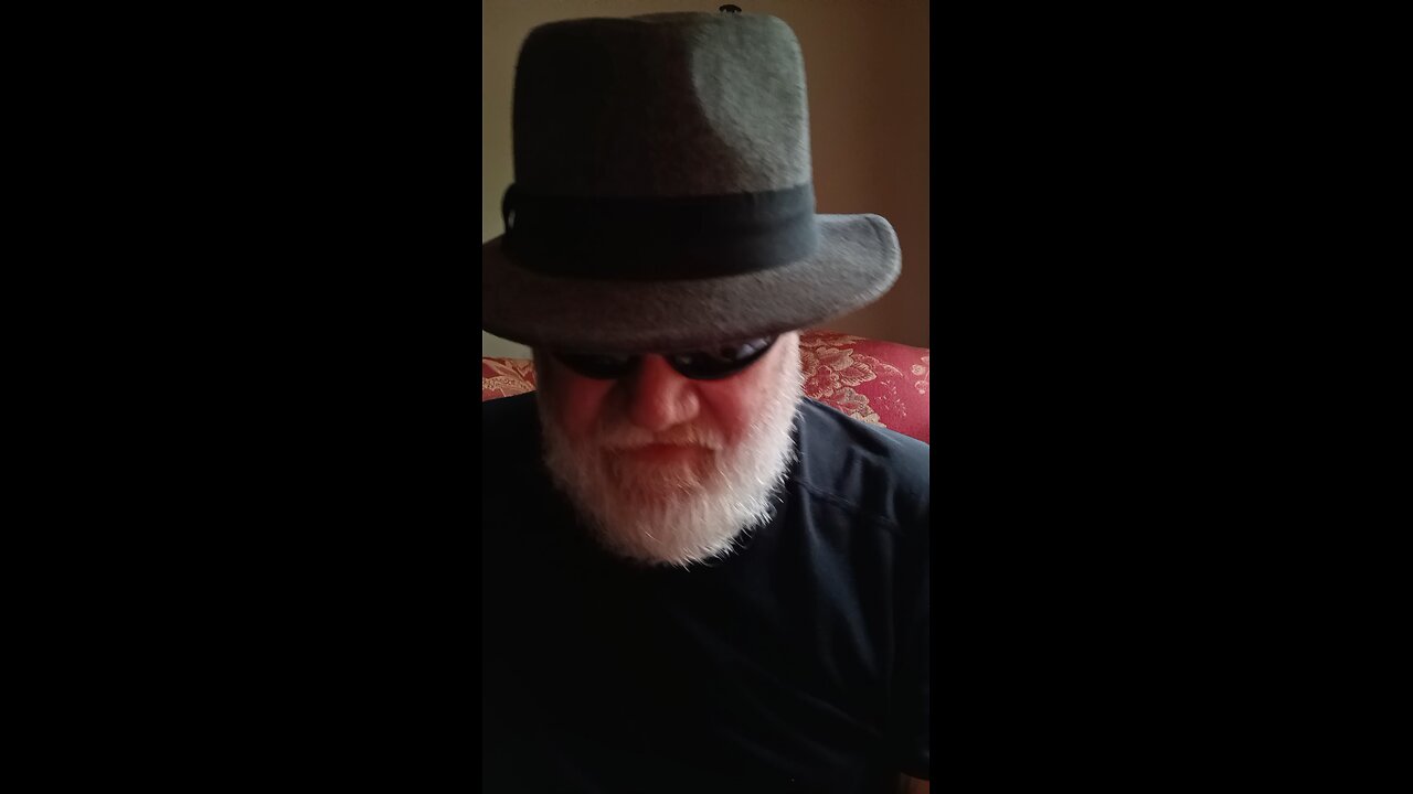 Freaky Fans-MOBILE PIRATE RADIO!