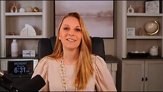 LIVE WITH JULIE