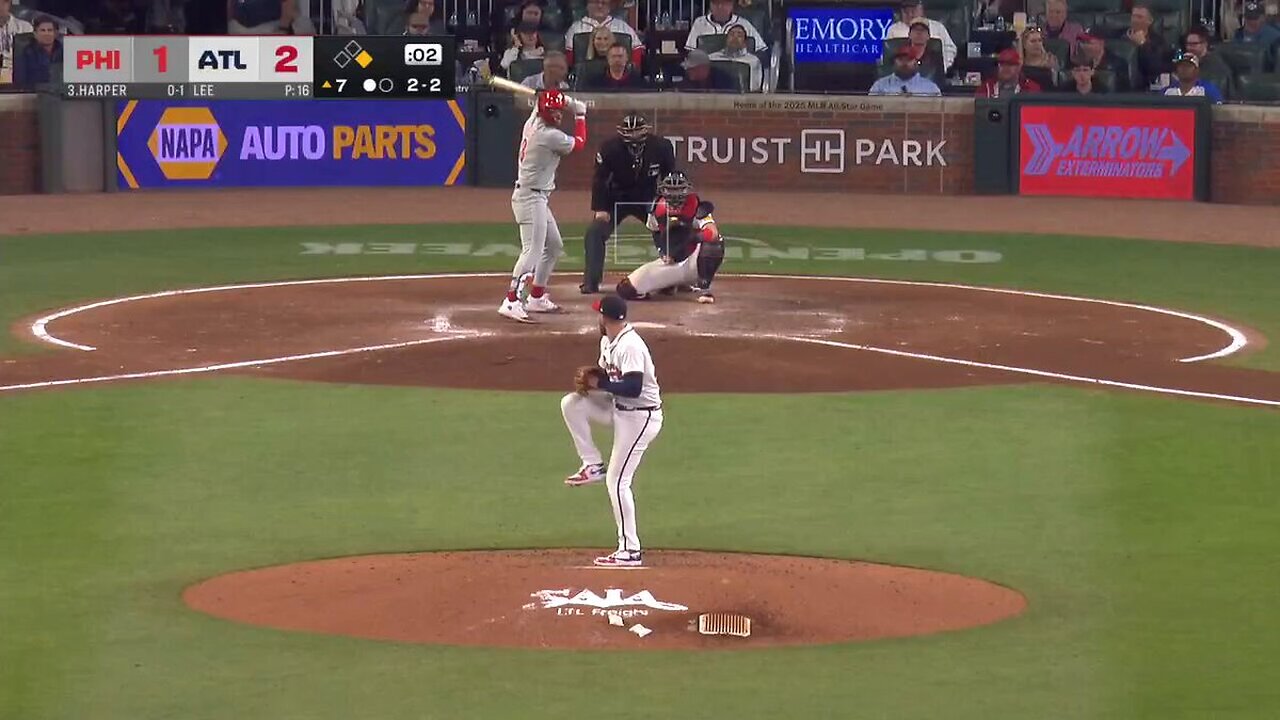 MLB - Bryce Harper rocket for the lead! 🚀