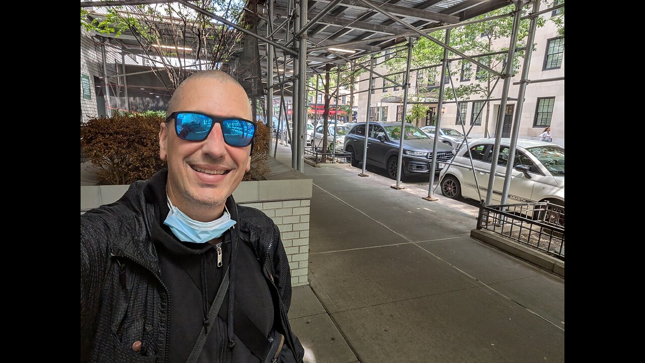 Startups for accredited investors.