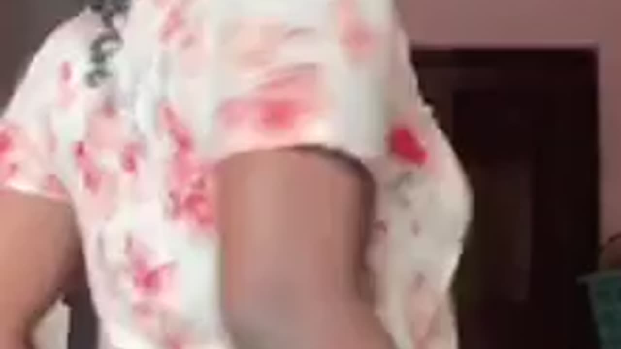 Beautiful girl dances to baddest tunes