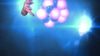 Prof. Brian Greene explains the basic idea of string theory