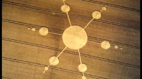 Crop Circle formation caught on camera