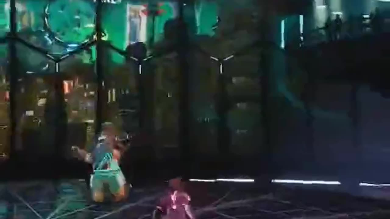 Can Zoey and Mio Defeat Mr. Hammer with His Own Weapon? 😱🔨