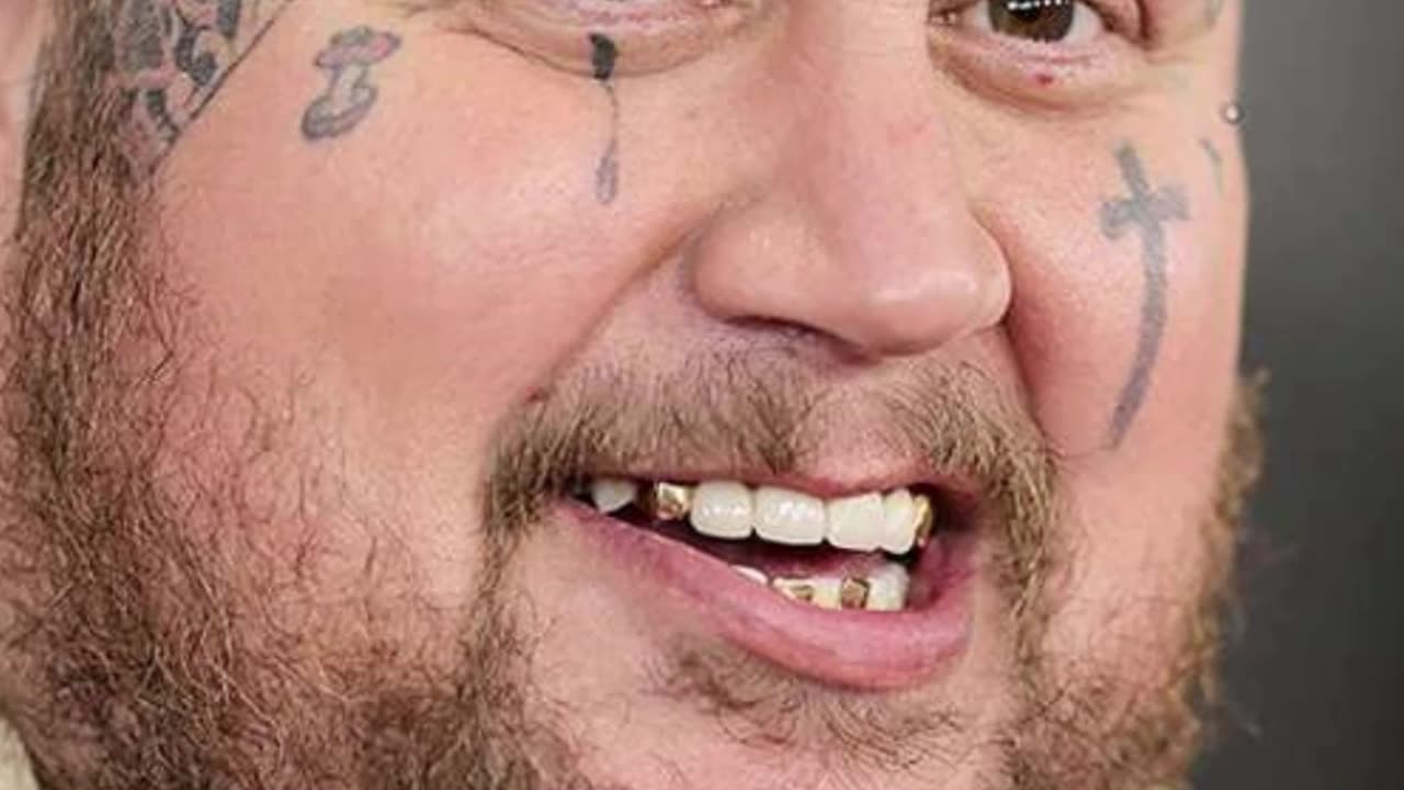 Jelly Roll & Kevin James Surprise Fans With Duet at Buckeye Country Superfest 2025 - WorldEye