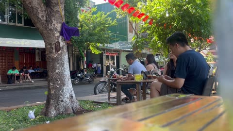 Exploring the Best Café in Town – Jainden Vlogs