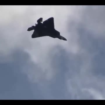 Crazy #FighteJet Maneuver #Aviation #Pilot #Flying #AeroArduino