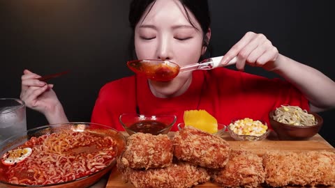 Spicy Cold Buldak Ramen with Crispy Cheese Pork Cutlet Mukbang ASMR