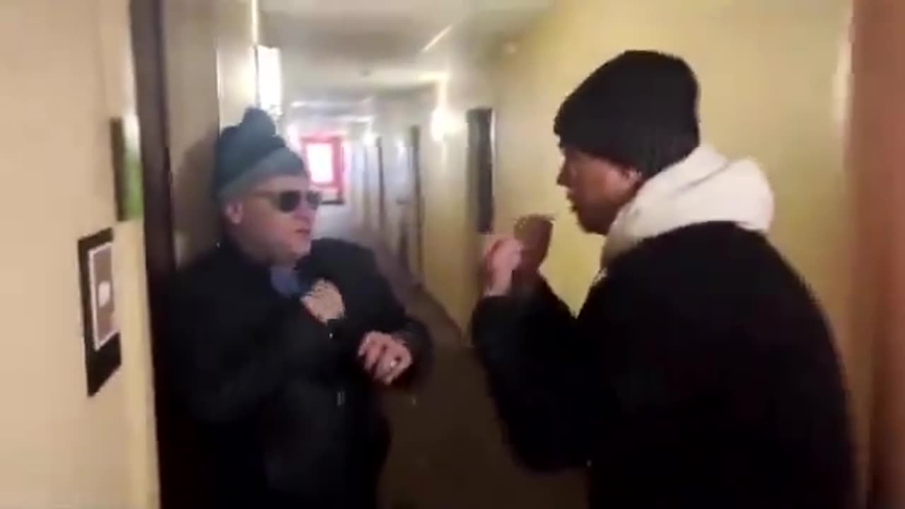 Predator Shows Up to Meet a Minor — Confrontation Turns Physical 🚨