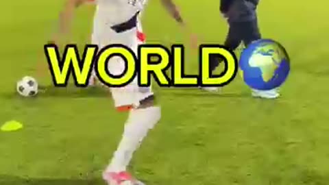 Amazing: Barcola’s 3 BEST SKILLS‼️⭐️ #xntonio #shorts #football #soccer #skills