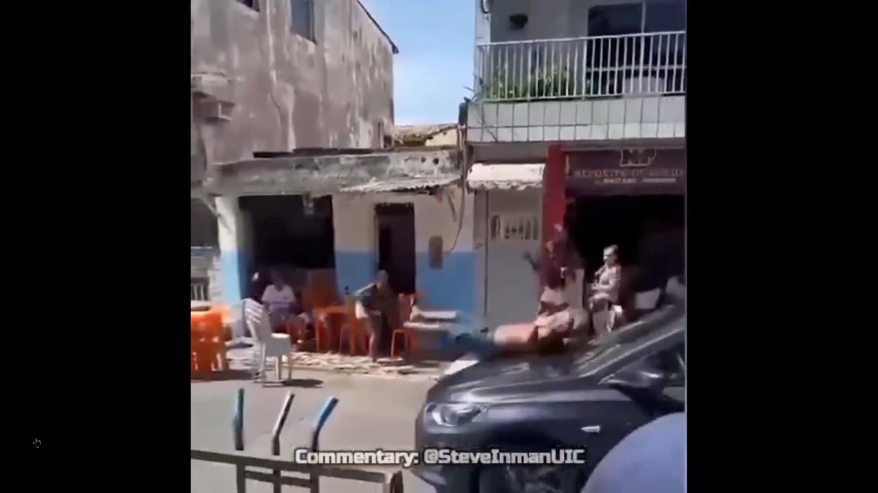 LOL: Darwin Contenders - Steve Inman narrates - love this guy