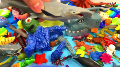 Big Mouth Green Crocodile Eats Five Water Animals