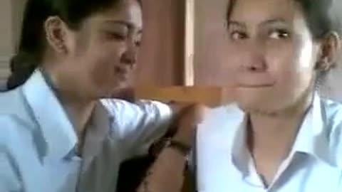 girls kissing prank 006