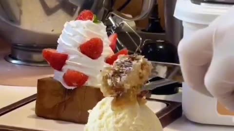 vanilla ice cream with choco topping or a toast with vanilla icecream with strawberry