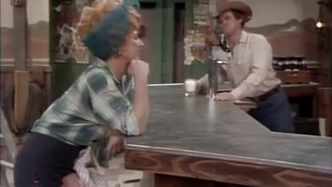 Flo (Homecoming) Season 1, Episode 1