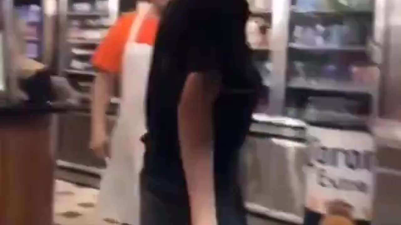 Kid tries fighting restaurant employee