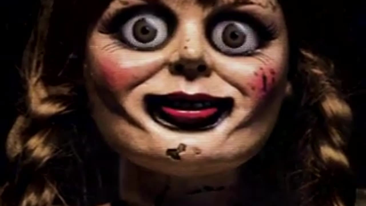 😱 Scary Annabelle Jumpscare Doll Laughing