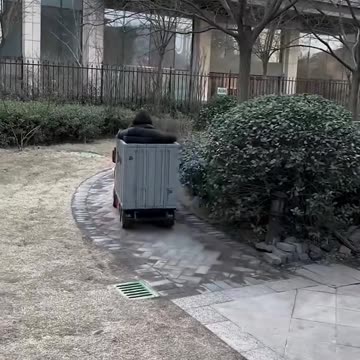 This kid drives a mini truck!.hd