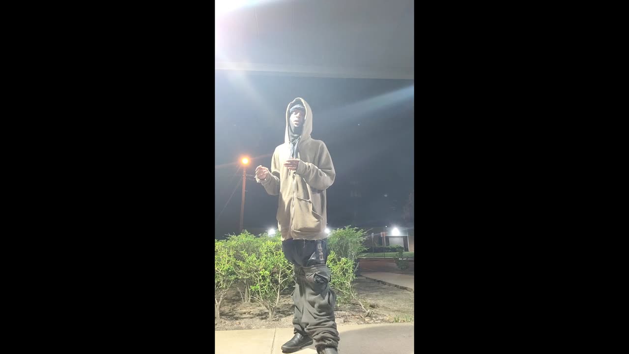 IN WAR GOIN ALL OUT ADMITTIN UR WRONGG OR ACCEPTTIN ACCOUNTABILITY TOO CRUSH DA OPPS GANGO TURNT💪🏾🔵
